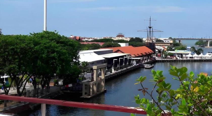 Styles Hotel Malacca Kültér fotó